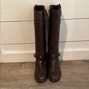 Tory Burch Brown Heeled Boots with Classic Design